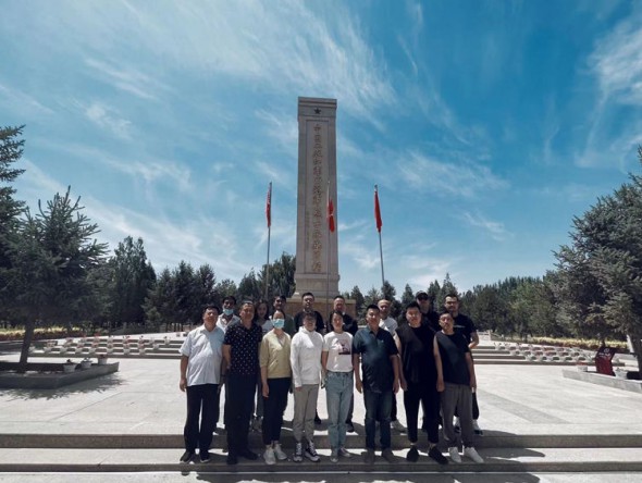 甘肅演藝集團敦煌藝術團黨總支赴中國工農(nóng)紅軍西路軍梨園口戰(zhàn)役紀念館開展主題黨日活動